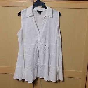 Chelsea & Theodore women's top